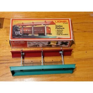 Lionel Station Platform O And 027 Gauge Pre-owned In Original Box #6-2256